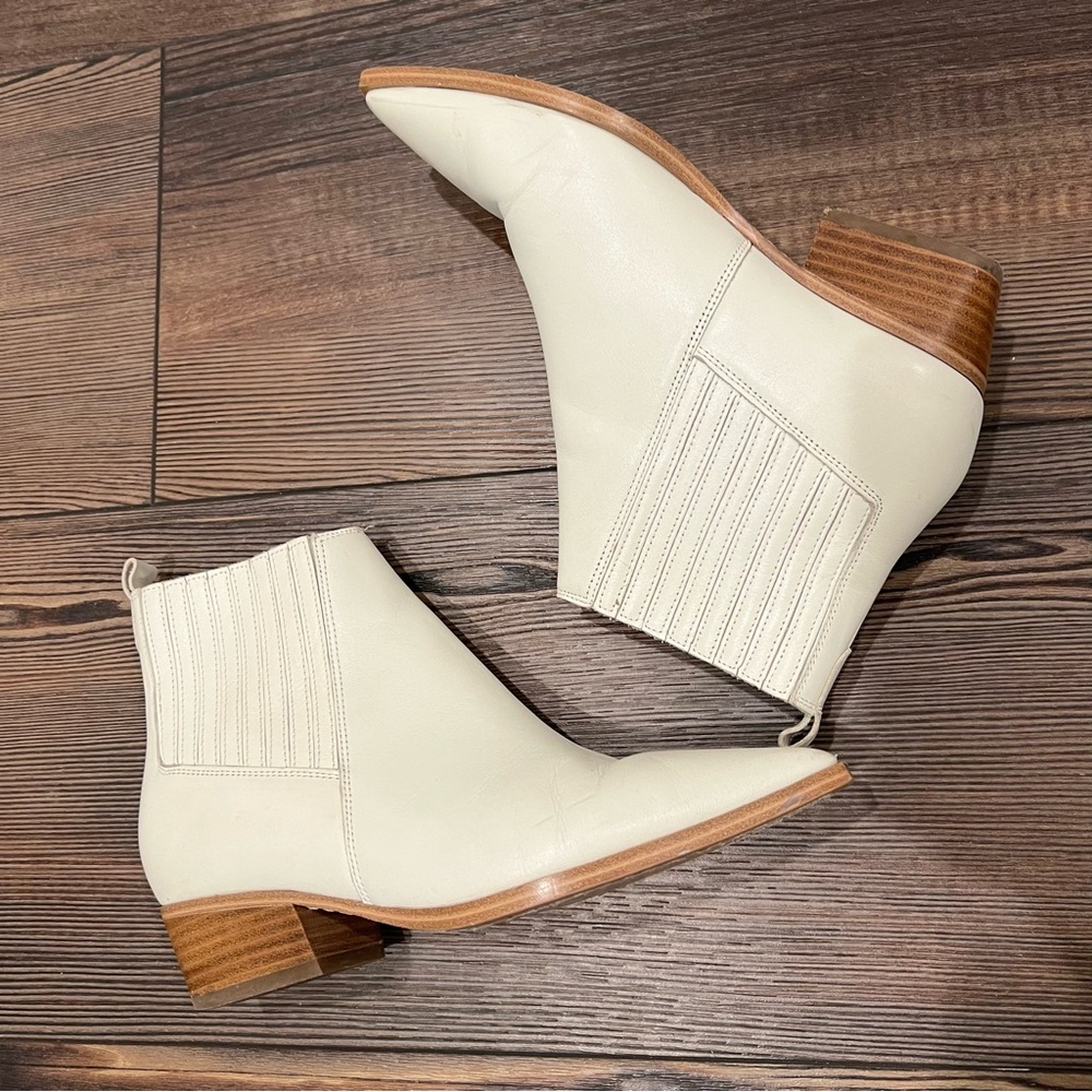 Marc Fisher off-white Genuine Leather Ankle Boots size 6.5 western southwestern - Picture 4 of 17